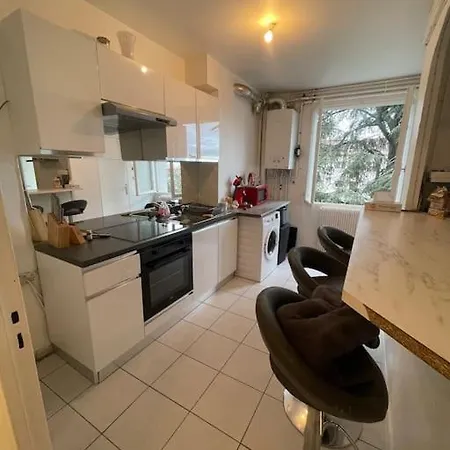 2 Parking Draps Et Serviettes Non Fournies *