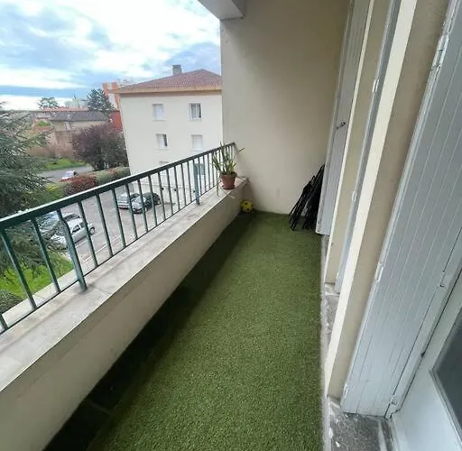 2 Parking Draps Et Serviettes Non Fournies Agen